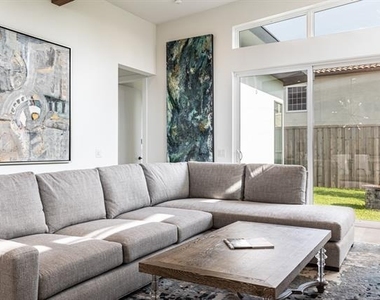 4202 Bonham Street - Photo Thumbnail 28