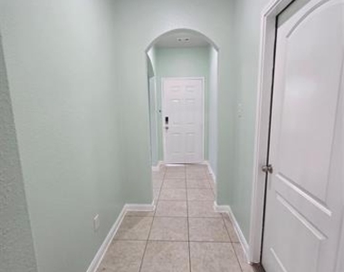 235 Magnolia Drive - Photo Thumbnail 5