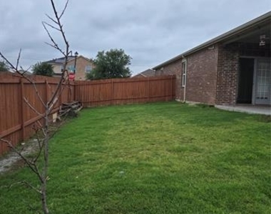 235 Magnolia Drive - Photo Thumbnail 24