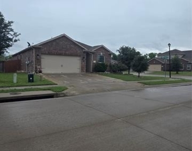 235 Magnolia Drive - Photo Thumbnail 1