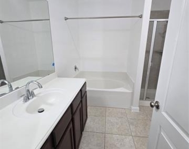 235 Magnolia Drive - Photo Thumbnail 11