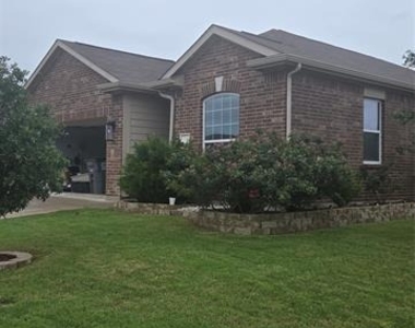235 Magnolia Drive - Photo Thumbnail 4