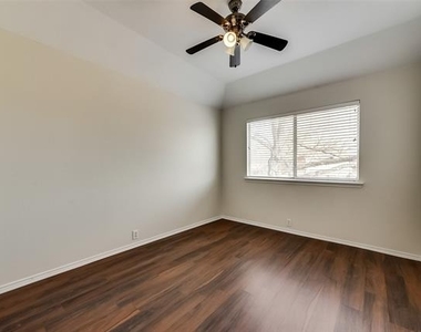 11066 Chanay Drive - Photo Thumbnail 21