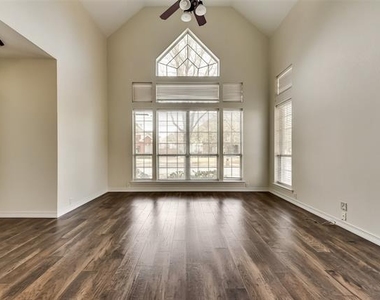 11066 Chanay Drive - Photo Thumbnail 3