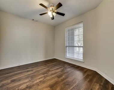 11066 Chanay Drive - Photo Thumbnail 17