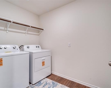 4115 Mountain Drive - Photo Thumbnail 10