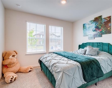 4115 Mountain Drive - Photo Thumbnail 6