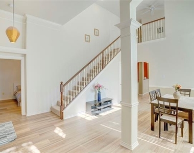 9504 Rodeo Drive - Photo Thumbnail 7