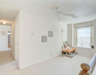 9504 Rodeo Drive - Photo Thumbnail 21
