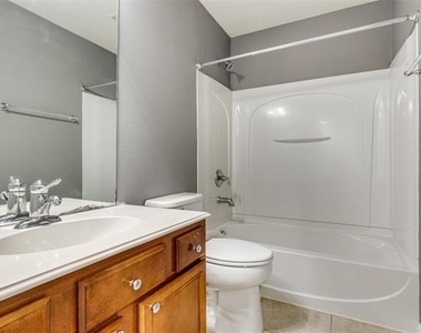 592 Burning Oak Drive - Photo Thumbnail 21