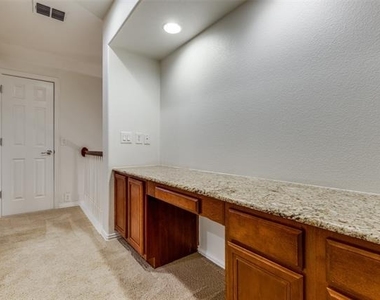 592 Burning Oak Drive - Photo Thumbnail 17