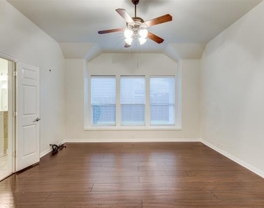 592 Burning Oak Drive - Photo Thumbnail 13