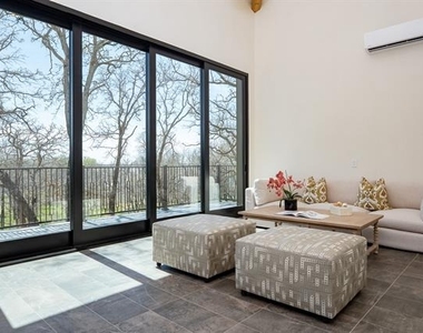 1230 Oak View Court - Photo Thumbnail 10