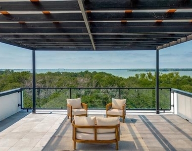 1230 Oak View Court - Photo Thumbnail 2