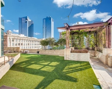 500 Throckmorton Street - Photo Thumbnail 13