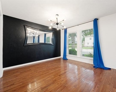 3636 Hopetown Drive - Photo Thumbnail 7