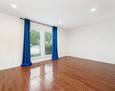3636 Hopetown Drive - Photo Thumbnail 10