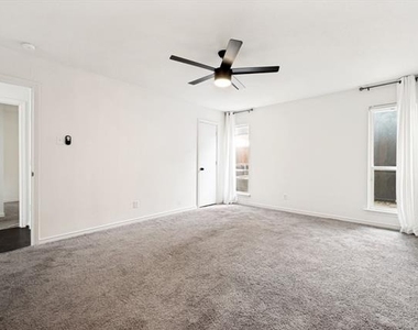 3636 Hopetown Drive - Photo Thumbnail 17