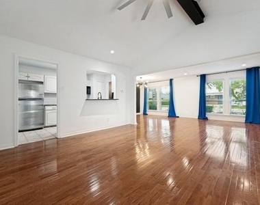 3636 Hopetown Drive - Photo Thumbnail 4