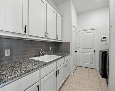 1089 Flagstone Drive - Photo Thumbnail 32