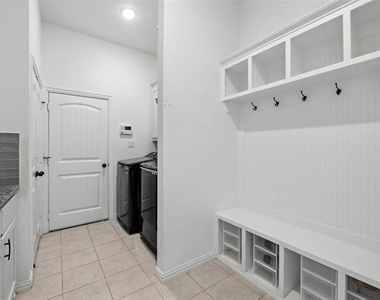 1089 Flagstone Drive - Photo Thumbnail 33