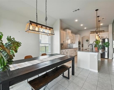 1089 Flagstone Drive - Photo Thumbnail 16