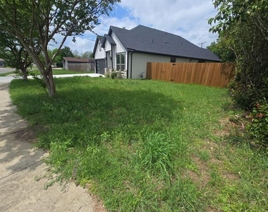 1609 Sharon Street - Photo Thumbnail 2