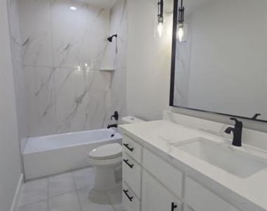 1609 Sharon Street - Photo Thumbnail 5