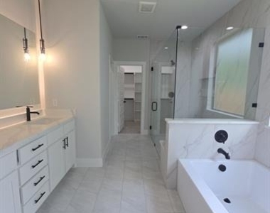 1609 Sharon Street - Photo Thumbnail 10