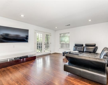 6330 Marquita Avenue - Photo Thumbnail 7