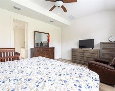 2340 Willow Garden Drive - Photo Thumbnail 10