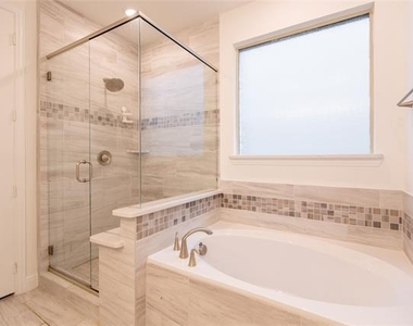 2340 Willow Garden Drive - Photo Thumbnail 13