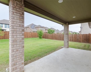 2340 Willow Garden Drive - Photo Thumbnail 18