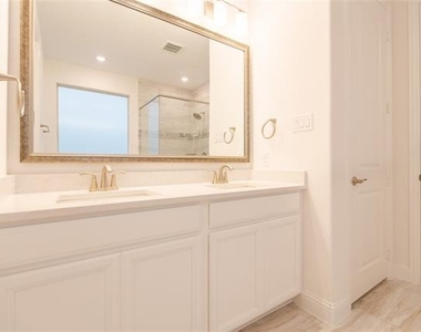 2340 Willow Garden Drive - Photo Thumbnail 14