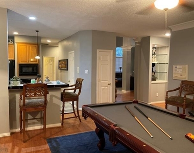 2102 Hunter Place Lane - Photo Thumbnail 17