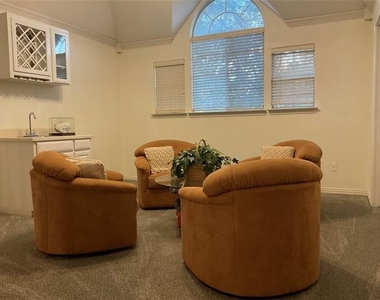2102 Hunter Place Lane - Photo Thumbnail 22