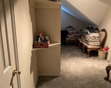 2102 Hunter Place Lane - Photo Thumbnail 30