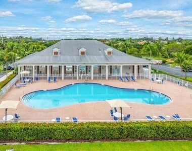 9271 Madewood Court - Photo Thumbnail 23