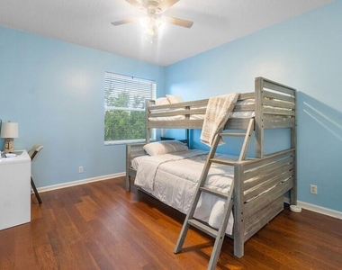 9271 Madewood Court - Photo Thumbnail 18