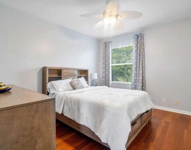 9271 Madewood Court - Photo Thumbnail 16