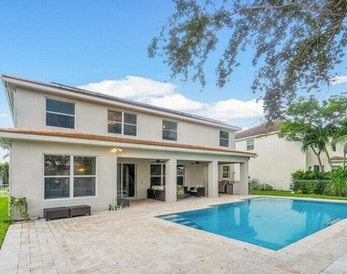 9271 Madewood Court - Photo Thumbnail 20