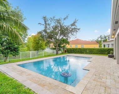 9271 Madewood Court - Photo Thumbnail 19