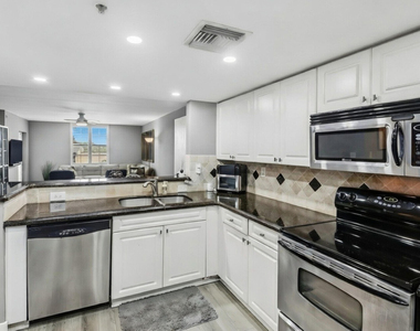 520 Se 5th Avenue - Photo Thumbnail 9