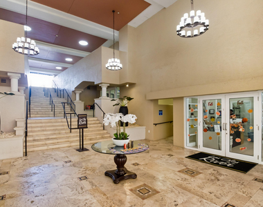 520 Se 5th Avenue - Photo Thumbnail 3