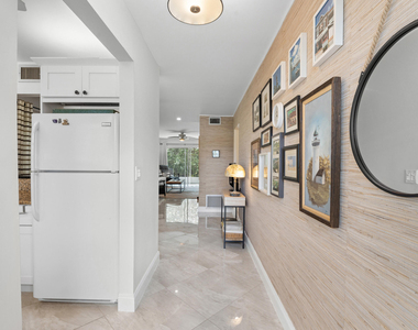 2600 Se Ocean Boulevard - Photo Thumbnail 9