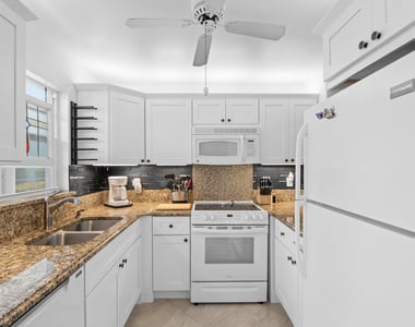 2600 Se Ocean Boulevard - Photo Thumbnail 11