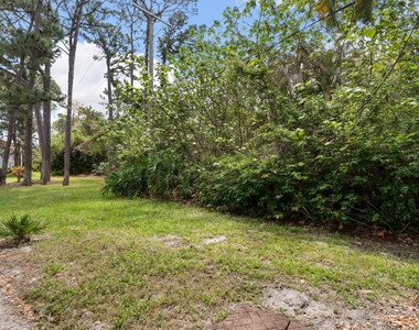 2600 Se Ocean Boulevard - Photo Thumbnail 23