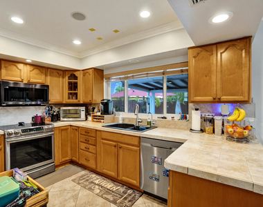10501 Nw 20th Court - Photo Thumbnail 2
