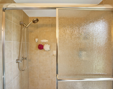 10501 Nw 20th Court - Photo Thumbnail 8