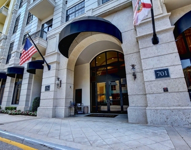 701 S Olive Avenue - Photo Thumbnail 2